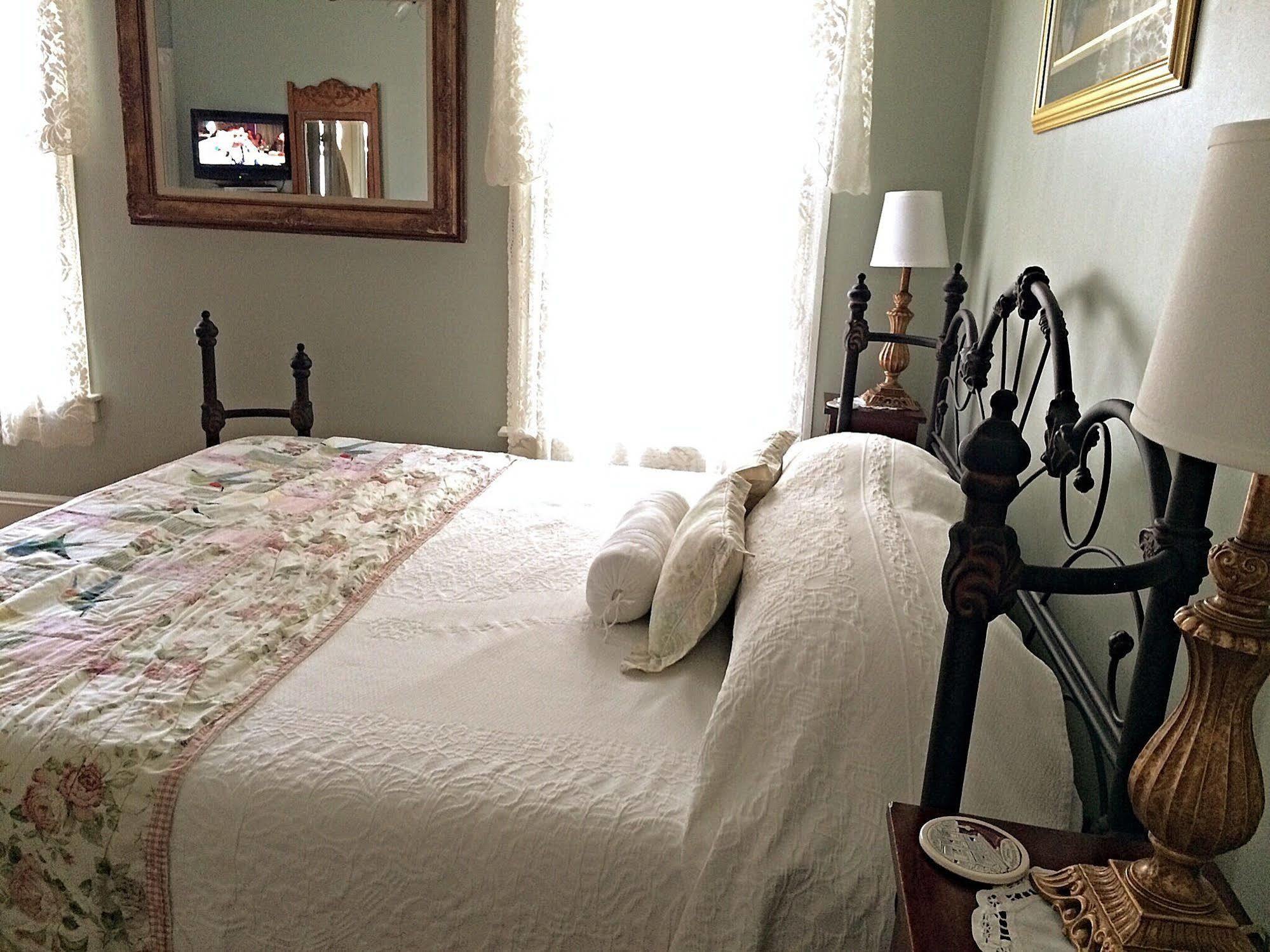 Brackenridge House Bed And Breakfast サンアントニオ エクステリア 写真